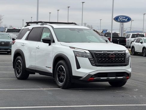 New 2026 Nissan Pathfinder Rock Creek image 2