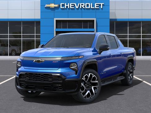 Used 2025 Chevrolet Silverado EV RST AWD/4WD image 42