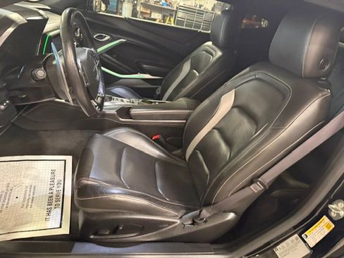 Used 2016 Chevrolet Camaro LT RWD image 30