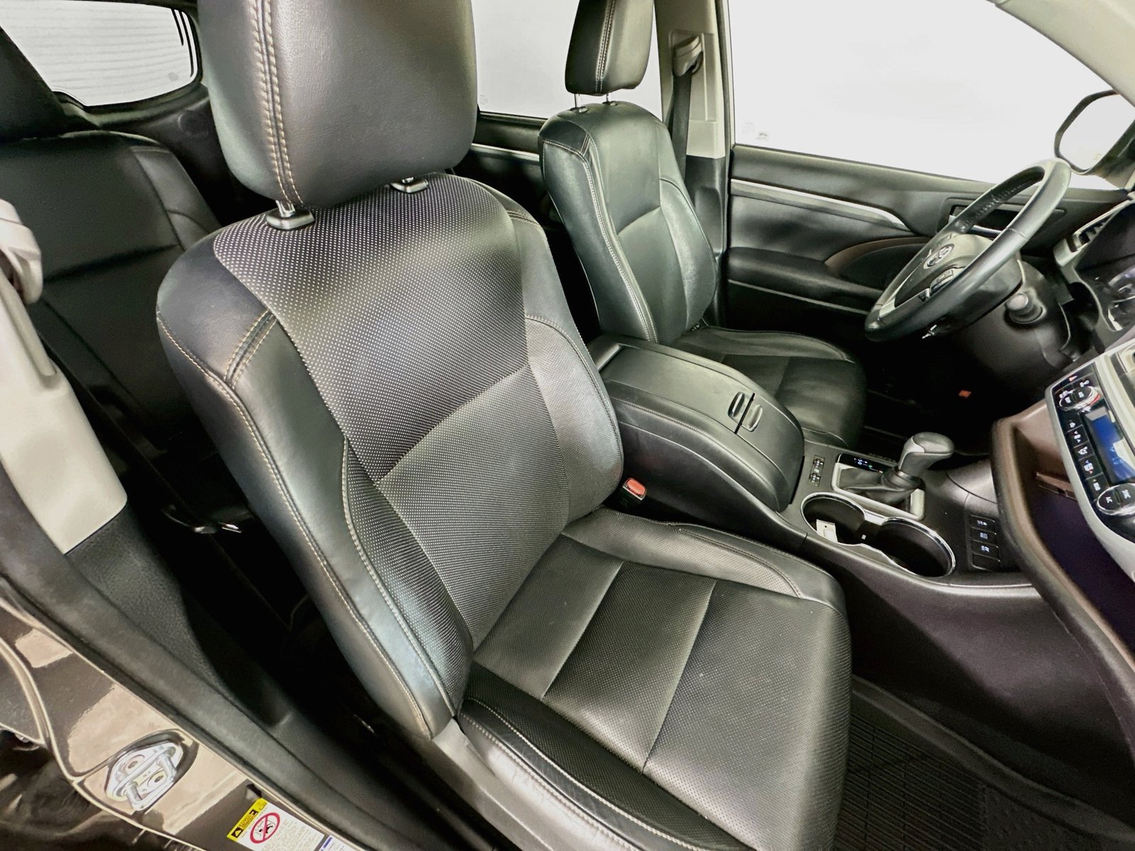 Used 2018 Toyota Highlander Limited AWD/4WD image 47