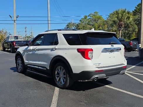 Used 2022 Ford Explorer Limited image 12