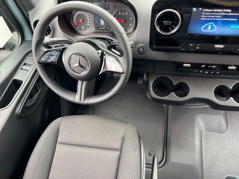 New 2025 Mercedes-Benz Sprinter 2500 image 11