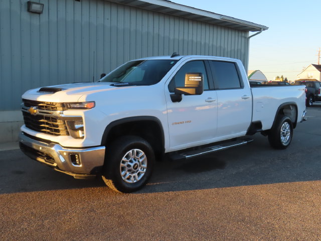 Used 2025 Chevrolet Silverado 2500 LT w/ Safety Package AWD/4WD image 7