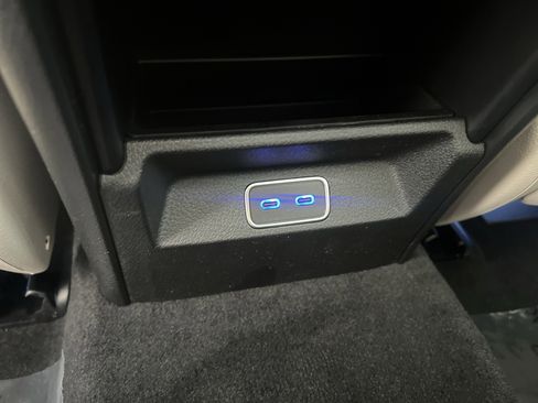 Certified 2025 Mercedes-Benz GLE 450e 4MATIC image 35