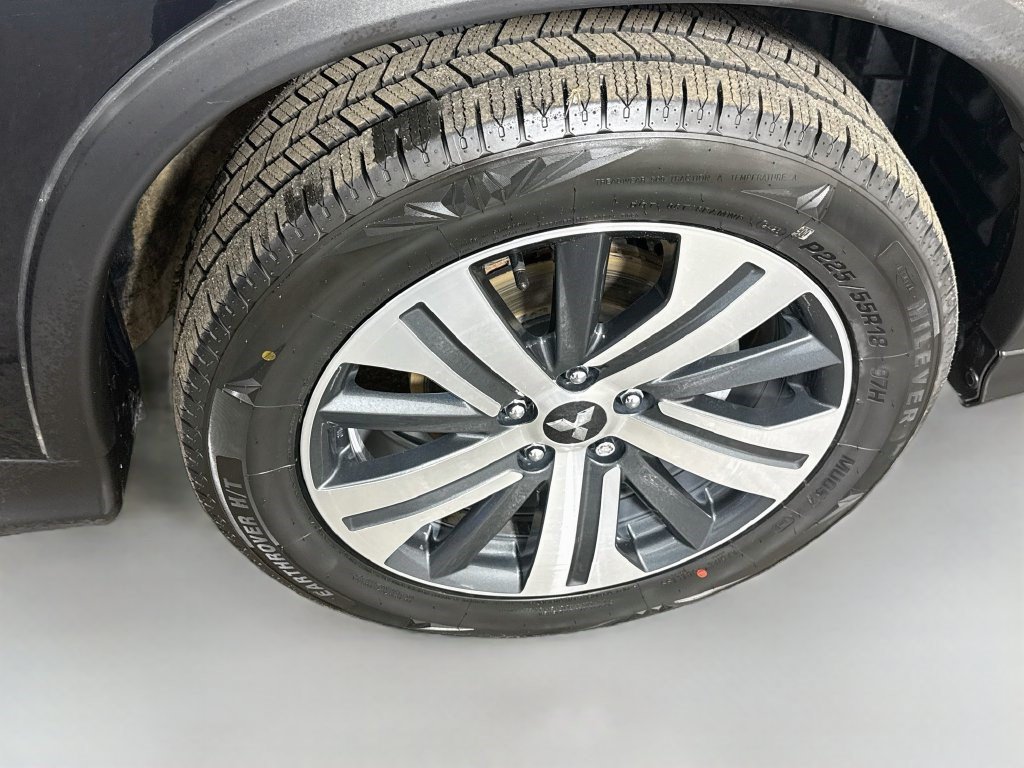 Used 2024 Mitsubishi Outlander Sport AWD image 30