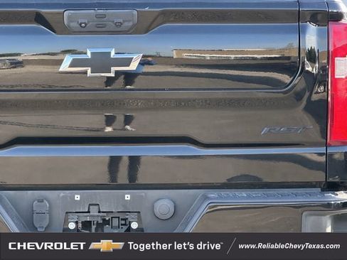Used 2023 Chevrolet Silverado 1500 RST RWD image 5