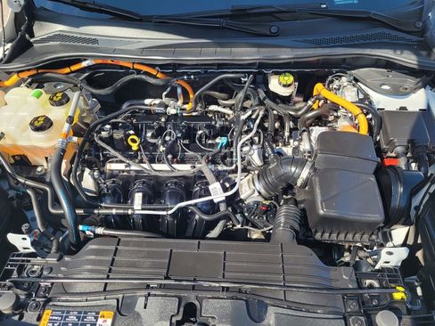 Used 2020 Ford Escape Titanium w/ Titanium Premium Package 2.0 image 30