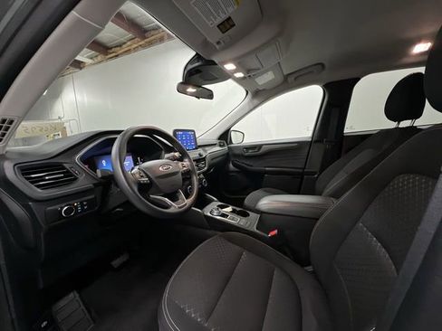 Used 2025 Ford Escape Active image 10