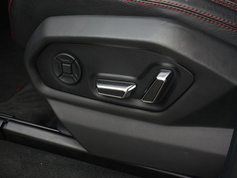 Used 2021 Lamborghini Urus image 31