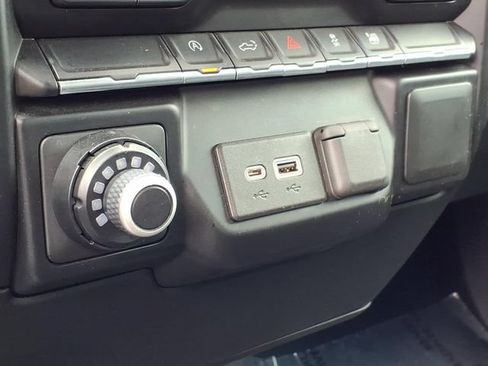 Used 2019 GMC Sierra 1500 Elevation w/ Elevation Value Package AWD/4WD image 26