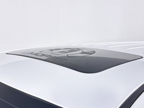 Used 2021 Dodge Durango SRT w/ Technology Group image 29