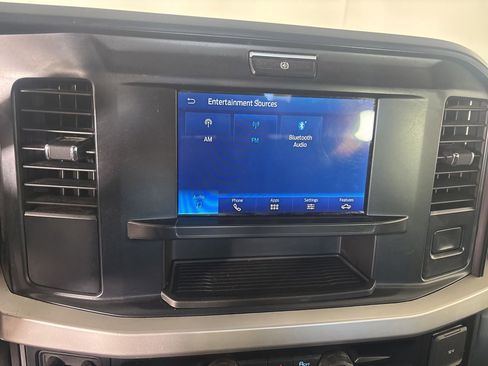 Used 2025 Ford F250 XLT image 18