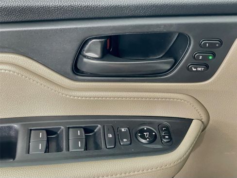 Used 2019 Honda Odyssey EX-L image 22