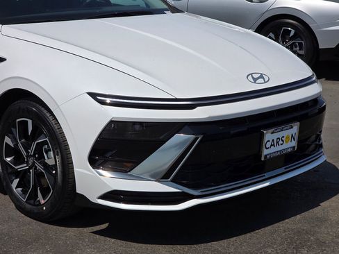 New 2025 Hyundai Sonata SEL FWD image 3