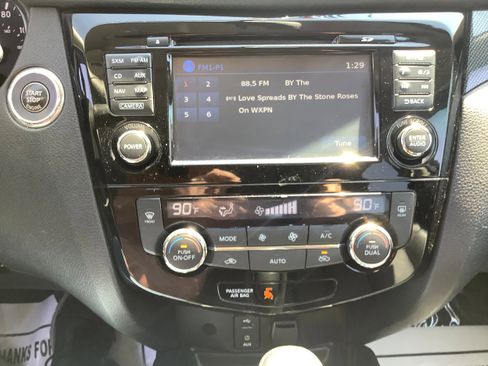 Used 2015 Nissan Rogue SL w/ SL Premium Package image 18