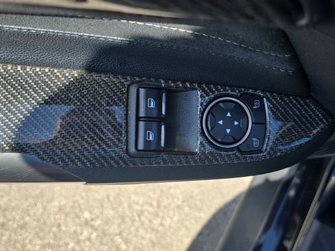 Used 2016 Ford Mustang Shelby GT350 w/ Technology Package image 28