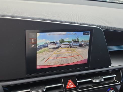 New 2026 Kia Niro LX FWD image 23