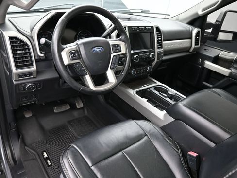 Used 2020 Ford F250 Lariat w/ Tremor Off-Road Package AWD/4WD image 22