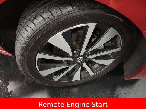 Used 2023 Nissan Sentra SV w/ SV Premium Package FWD image 10