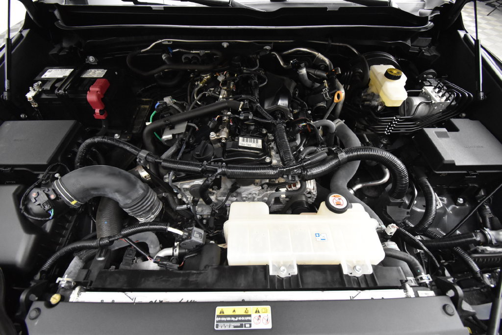 Used 2024 Toyota Tacoma TRD Sport AWD/4WD image 21