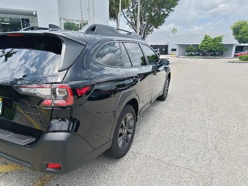 Used 2025 Subaru Outback Onyx Edition AWD/4WD image 5