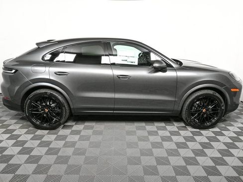 Certified 2026 Porsche Cayenne Coupe AWD/4WD image 28