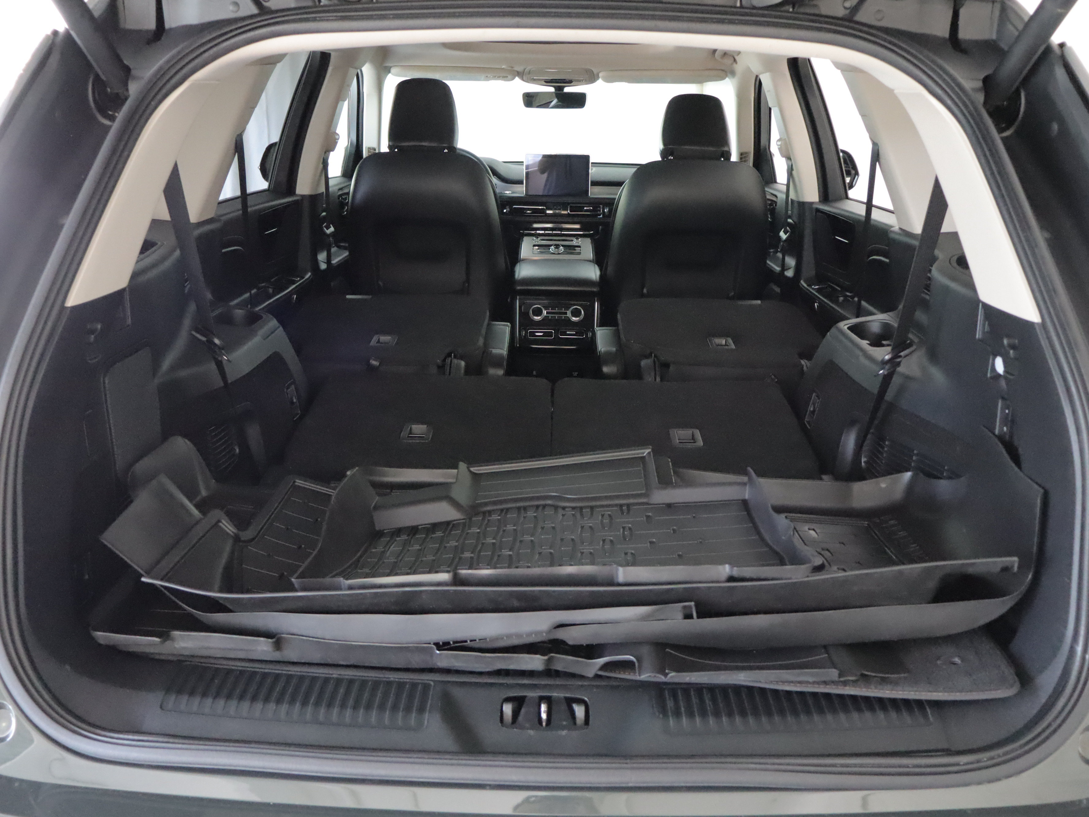 Used 2023 Lincoln Aviator AWD w/ Premium Package image 23