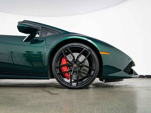 Used 2016 Lamborghini Huracan LP 610-4 AWD/4WD image 10