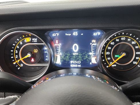 Used 2021 Jeep Wrangler Unlimited Sahara w/ Uconnect 4C Nav & Sound Group image 13