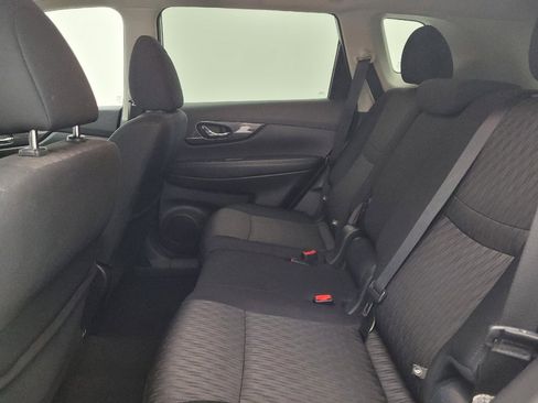 Used 2018 Nissan Rogue SV FWD image 18