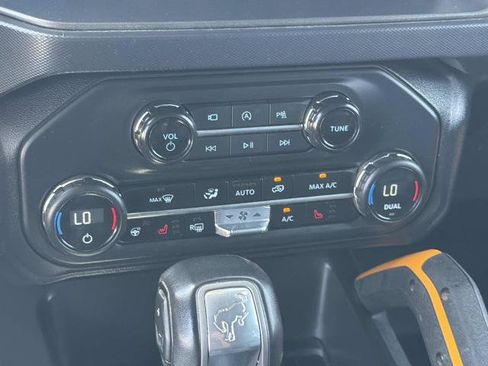 Certified 2024 Ford Bronco Badlands AWD/4WD image 13