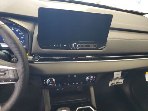 New 2026 Mitsubishi Outlander SEL image 14