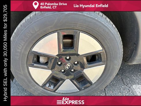 Certified 2024 Hyundai Santa Fe SEL AWD/4WD image 9