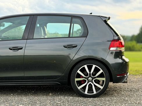 Used 2012 Volkswagen GTI 4-Door FWD image 34