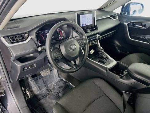 Used 2024 Toyota RAV4 XLE FWD image 11