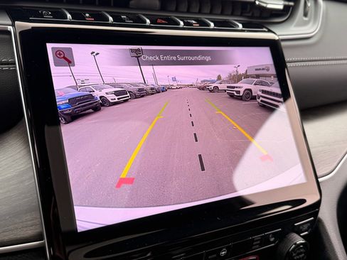 New 2025 Jeep Grand Cherokee Limited image 20