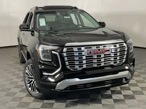 New 2026 GMC Terrain Denali w/ LPO, Floor Liner Package AWD/4WD image 46