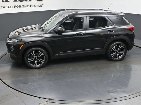 Used 2023 Chevrolet TrailBlazer LT FWD image 68