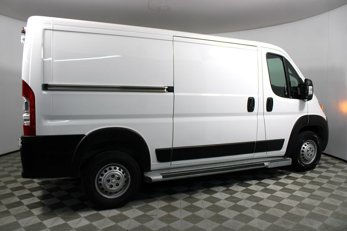 Used 2025 RAM ProMaster 2500 w/ U-Haul Equipment Group FWD image 29