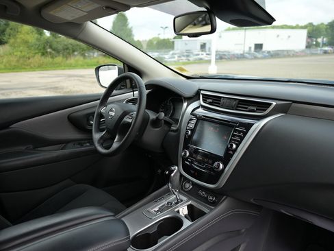 Used 2021 Nissan Murano SV AWD/4WD image 36