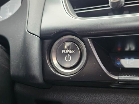 Used 2024 Lexus UX 250h F Sport AWD/4WD image 40