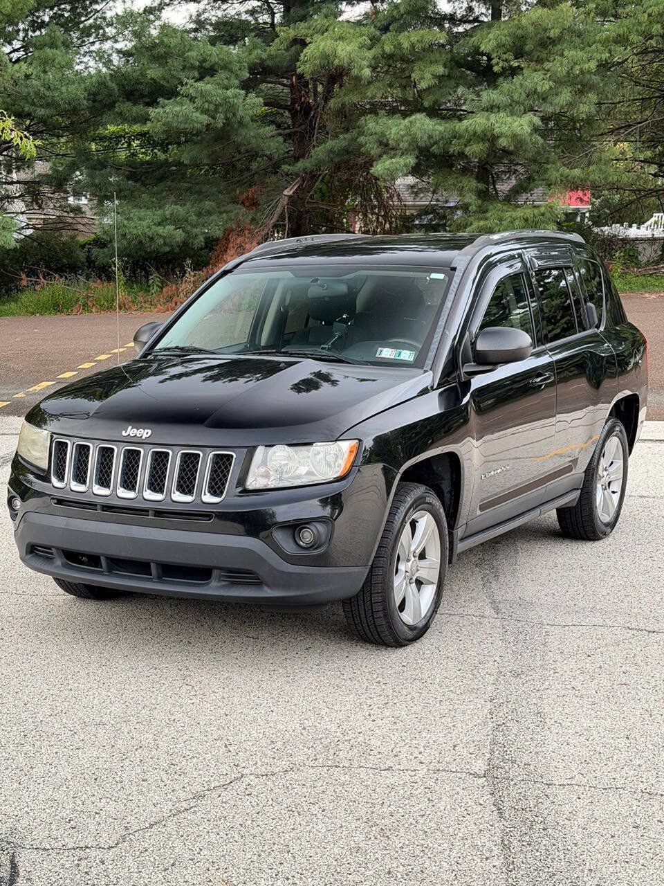 Used 2013 Jeep Compass Latitude AWD/4WD image 1