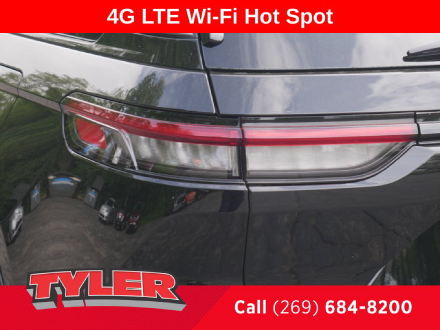 New 2026 Jeep Grand Cherokee Altitude AWD/4WD image 12