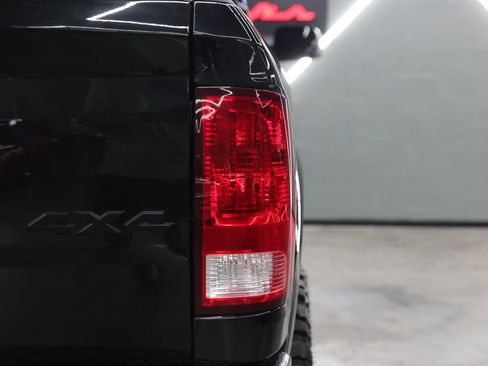 Used 2018 RAM 2500 Big Horn w/ Sport Appearance Group AWD/4WD image 24