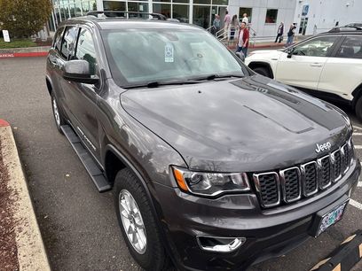 Used 2018 Jeep Grand Cherokee Laredo