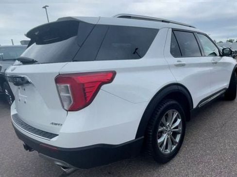 Certified 2022 Ford Explorer Limited w/ Equipment Group 301A AWD/4WD image 2