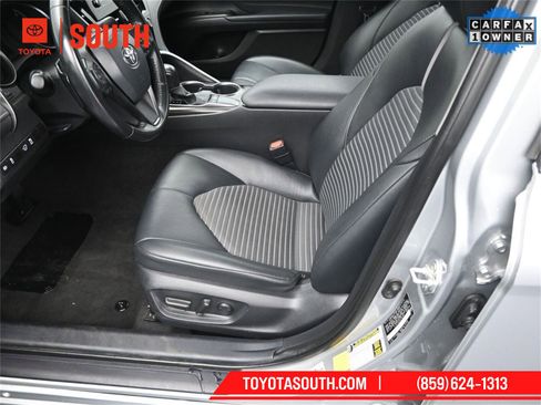 Used 2023 Toyota Camry SE image 27