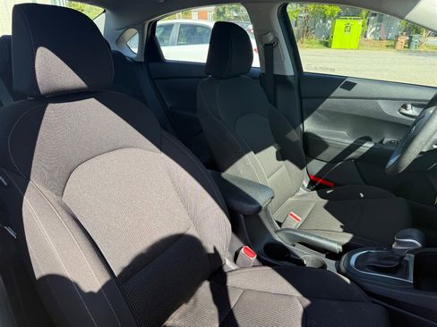 Used 2020 Kia Forte LXS image 19