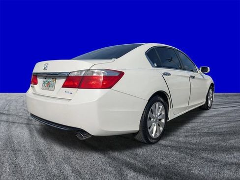 Used 2015 Honda Accord EX image 3