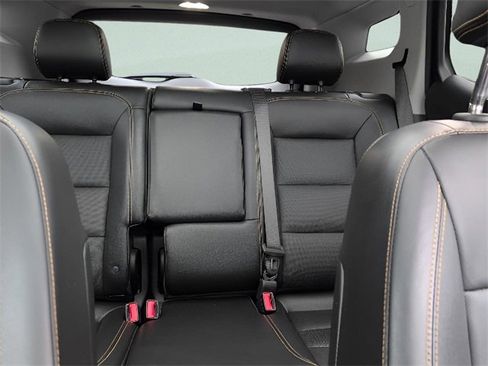 Used 2021 GMC Terrain SLT image 21